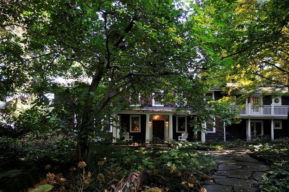 Buttermilk Falls Inn & Spa Milton Buitenkant foto