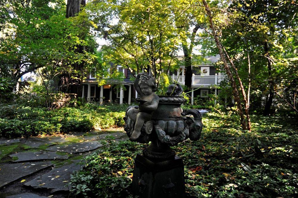 Buttermilk Falls Inn & Spa Milton Buitenkant foto